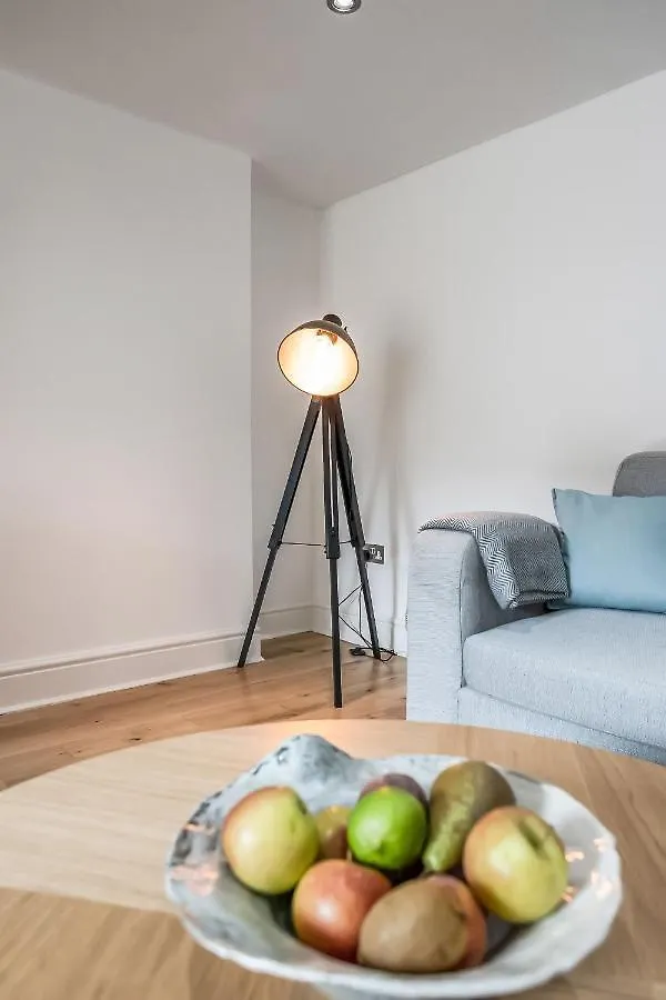 Cozy With Character Large 2 Bedroom Main Door Apartment With Garden Edimburgo 0*,  Regno Unito